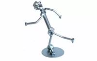 Оригинальная металлическая фигурка/статуэтка ручной работы Игрок в футбол