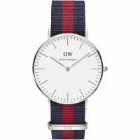 Часы наручные кварцевые женские Daniel Wellington DW00100046 на нейлоновом ремешке сине-красного цвета