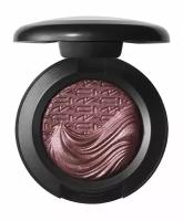 MAC Кремовые тени Extra Dimension Eye Shadow (Amorous Alloy)