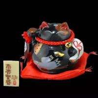 Японский кот-копилка Манеки-Неко "Благополучие. Защита от бед", 8х8см