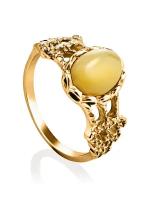 Кольца из серебра с позолотой Амберхолл Изящное ажурное кольцо из позолоченного серебра с медовым янтарём «Флоренция»
