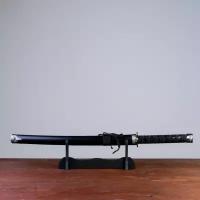 Сувенирное оружие «Катана на подставке», чёрные ножны под змеиную кожу, 70см