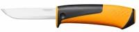 Нож Fiskars 1023618 с точилкой с чехлом черный/оранжевый