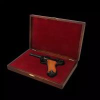 Пистолет Люгер с накладками из дерева (сувенирный) в подарочном футляре KSVA-DE-M-1143-BOX