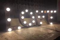 Буквы с лампочками из дерева "LOFT"