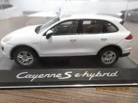 Модель автомобиля Cayenne S e-Hybrid E2 Porsche WAP0200040E