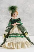 Интерьерная коллекционная фарфоровая кукла Викторианская дама в зеленом платье