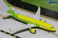 Gemini Jets Модель самолета Airbus A320neo S7 Airlines