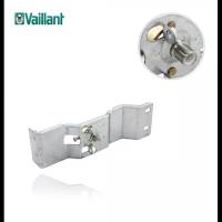 Крепежная скоба сервовентиля на газовый котел Vaillant 0020107703