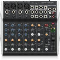 Behringer XENYX 1202SFX аналоговый микшер, 12 каналов. Входы: микрофонные входы (4xXLR), линейные входы (4x1/4" TRS), стереовходы (4x1/4" TRS), STREAM (2xRCA unbalanced). Выходы: Main L/R (2x1/4" TRS), выход на наушники (1/4" TRS), STREAM (2xRCA unbalanced). Эквалайзер: 3-полосный на каждом канале. Процессор эффектов KLARK TEKNIK. Возможность подключения внешнего процессора эффектов. Встроенный USB-интерфейс для подключения к компьютеру для записи и воспроизведения аудиосигнала. Адаптер питания 18В