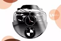 Часы из акрила (c) VinylLab BMW