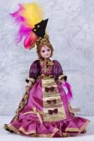 Интерьерная коллекционная фарфоровая кукла Венецианская дама в розово-лиловом костюме