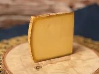 Сыр Грюнбергер 50% "Real Swiss Cheese"