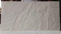 Гибкие облицовочные панели ZIKAM с рельефом натурального камня из фиброцемента 1000х500х2,5мм. Цвет белый, под покраску