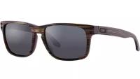 Солнцезащитные очки Oakley Holbrook 2048 03