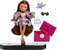 Кукла Ясмин Bratz x GCDS Специальное Дизайнерское Издание