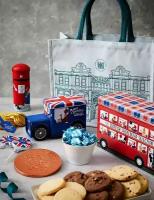 Кондитерский сюрприз-бокс Mark and Spencer The British Gift Bag