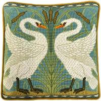 Подушка "Swan, Rush And Iris Tapestry" #TAC18 Bothy Threads Набор для вышивания 36 x 36 см Гобелен