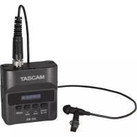 Tascam DR-10L портативный рекордер с петличным микрофоном запись WAV (BWF format)/MP3, microSD card(64MB to 2GB), microSDHC card(4GB to 32GB), батарея ААА