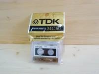 Микрокассета TDK MC60, аудио кассета перезаписываемая для кассетных диктофонов и автоответчиков, чистая, без записи, 60 минут, 1 штука