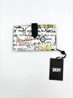 Кошелек DKNY женский многоцветный с граффити искусственная кожа DKNY White Faux Leather Graffiti Print Card Wallet NWT