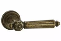 Дверная ручка Vantage V32 на круглой розетке BR состаренная бронза