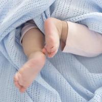 Плед детский хлопковый вязаный, тонкий, летний для новорожденных 90х118 на выписку В кроватку Коляску В автолюльку, Одеяло для малыша
