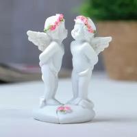 Сувенир полистоун "Целующиеся ангелочки в розовых веночках" набор из 2 штук 8,3х5х4,8 см (2 набор)
