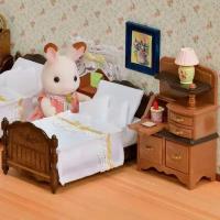 Sylvanian Families Набор "Классические коричневые кровать и комод" 2075