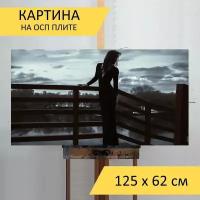 Картина на ОСП 125х62 см. "Длинное платье, стройная, девушка" горизонтальная, для интерьера, с креплениями