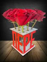 Подарок девушке, ваза для цветов, подставка с именем Лера. Приятный презент на день рождения, 1 сентября, День знаний, Новый Год, 8 марта, 14 февраля