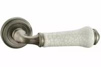 Дверная ручка межкомнатная Vantage V31 на круглой розетке AS/ZR состаренное серебро / состаренная керамика