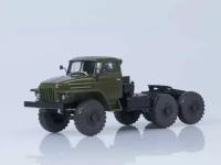 Масштабная модель 1/43 Миасский грузовик 377С 6х4 седельный тягач, 1965 г. (хаки)