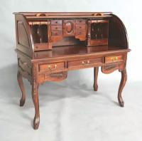 Стол-бюро из маcсива красного дерева (mahogany wood) с роллетной дверцей