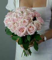 Розы розовые 33 штуки, «Грейси» под ленту 43 см Россия(большой бутон)