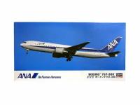 10706 Hasegawa Пассажирский самолет ANA B767-300 (1:200)