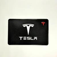 Противоскользящий коврик с логотипом автомобиля Tesla/Тесла на приборную панель/на торпедо авто