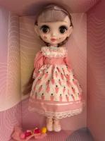 Кукла шарнирная с большими глазами Magic Doll от Smile Gooding, 30 см., розовое платье и повязка на голову