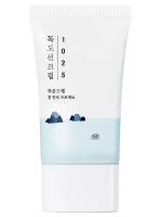 Солнцезащитный крем с морской водой для проблемной кожи Round Lab SPF50 1025 Dokdo Sunscreen 50 мл