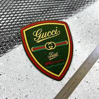 Виниловая наклейка, эмблема Gucci на автомобиль Fiat 500, 7х8.3