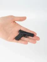 Сборная модель пистолета Glock 17 масштаб 1:3