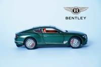 Коллекционная машинка игрушка металлическая BENTLEY CONTINENTAL GT с дымом в масштабе 1:24 цвет зеленый