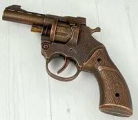 Пистолет на 8 пистонов / Револьвер / 16 см, железный, в ассортименте