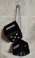 Игрушка плюшевая на присоске Кубики-кости в салон автомобиля на стекло DAF, ДАФ, подарок черные 8 см на 8 см