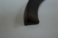 Профиль резиновый черный П-образный (11х9х4х2,5 мм) для уплотнения стекол и метала. Толщина стекла 4 мм. Длина 3 метра