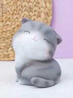 Копилка пластиковая Gray cat turned around