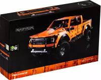 Конструктор Ford F-150 Raptor из 1379 деталей