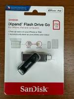 Флешка SanDisk iXpand Go USB 3.0/Lightning 256 ГБ, 1 шт, черный