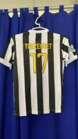Для футбола Ювентус размер на 15-16 лет форма ( майка + шорты ) футбольного клуба JUVENTUS ( Италия ) №17 TREZEGUET