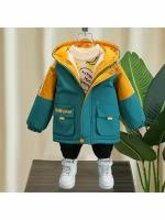 "Куртка для мальчиков" - утепленная модель зеленого цвета с желтыми вставками, размер 130